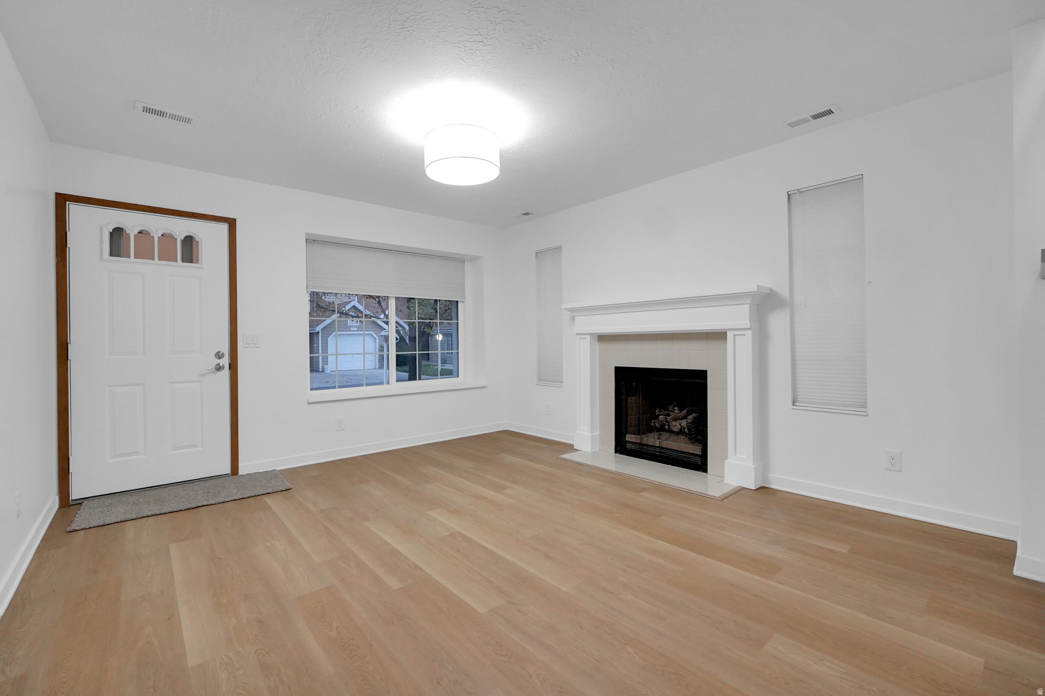 SPRING LANE CONDMN - Residential