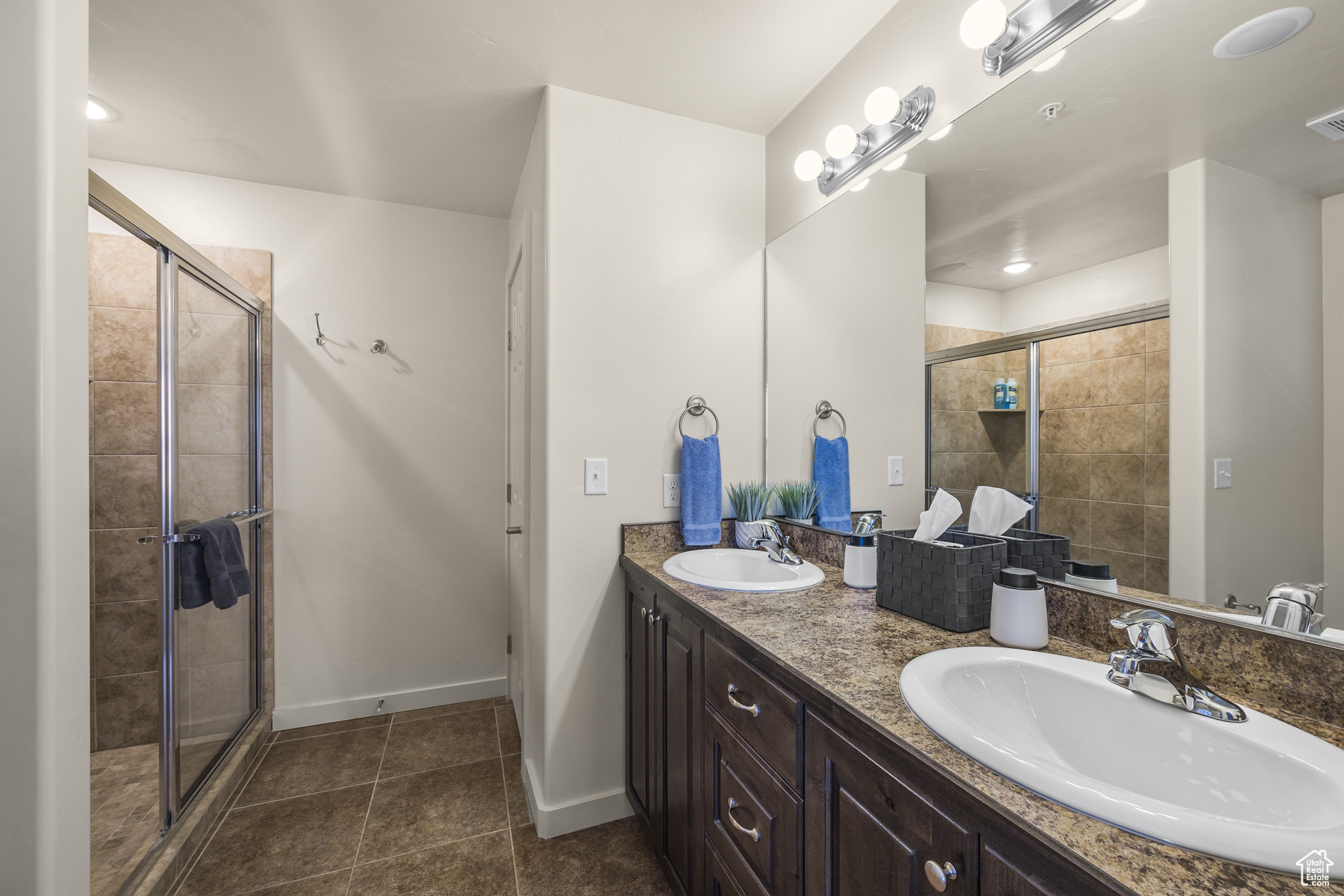 RIM VILLAGE VISTA - Residential