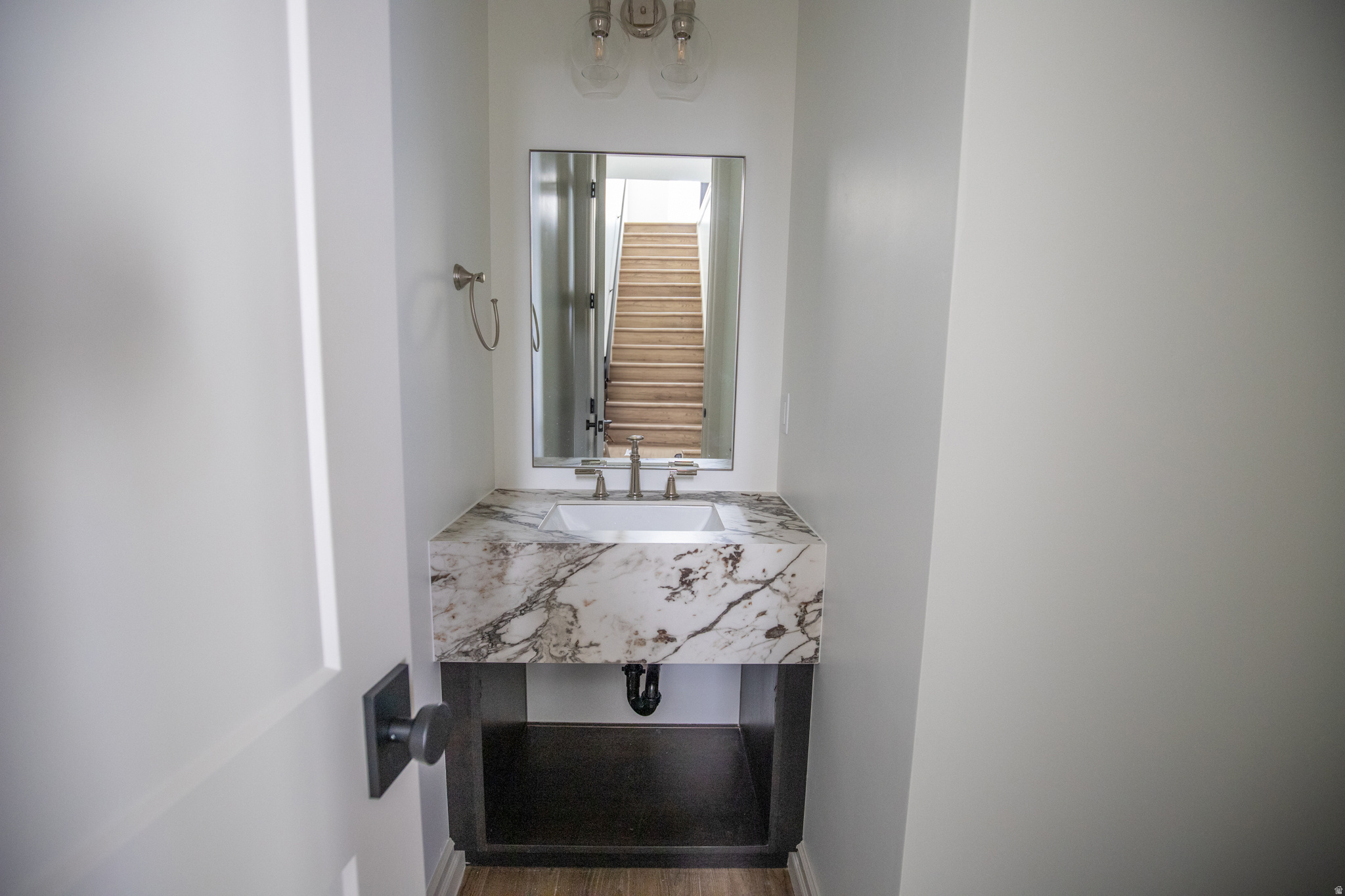 THE IRIS - Residential