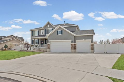 Tiny photo for 3877 W BUMPER CROP CIR, Riverton, UT 84065 (MLS # 2147621)
