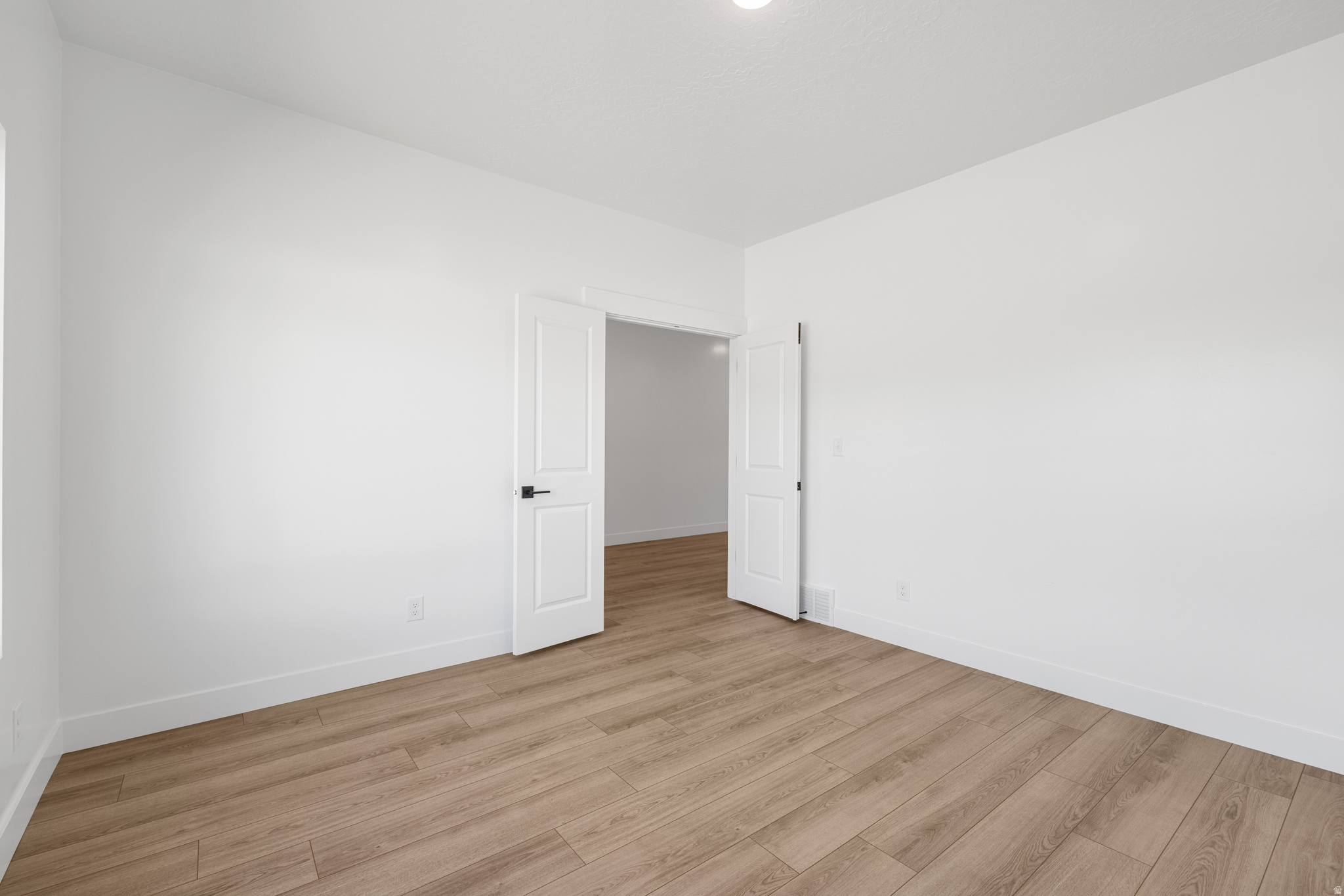 OAKRIDGE COVE - Residential