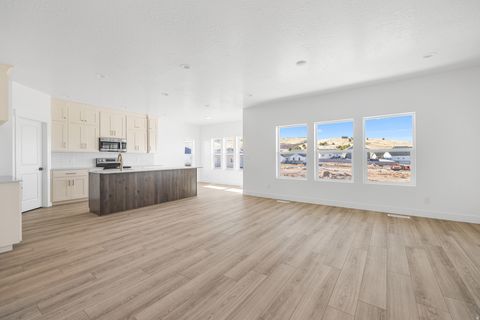 Tiny photo for 3294 E 2770 S #27, Spanish Fork, UT 84660 (MLS # 2128838)