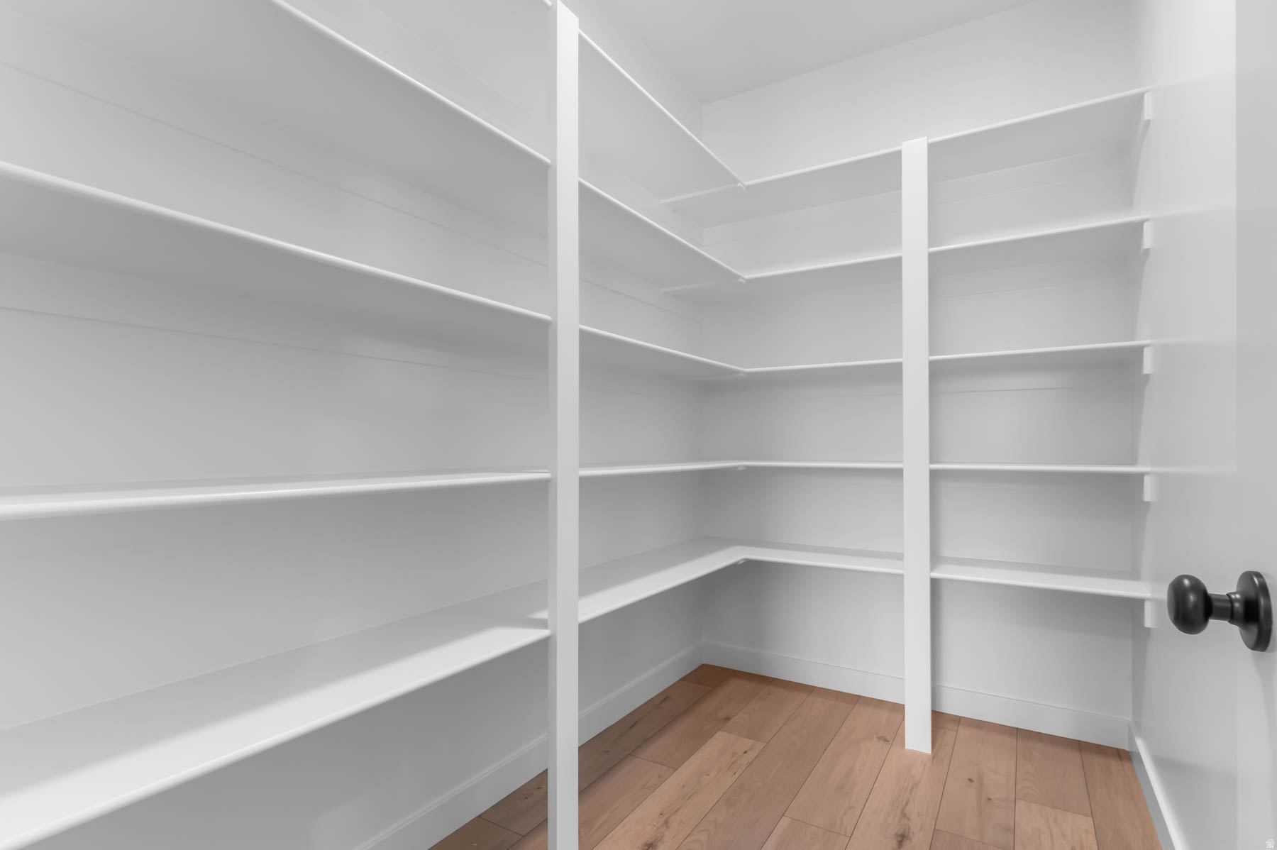 BROADVIEW SHORES 828 - Residential