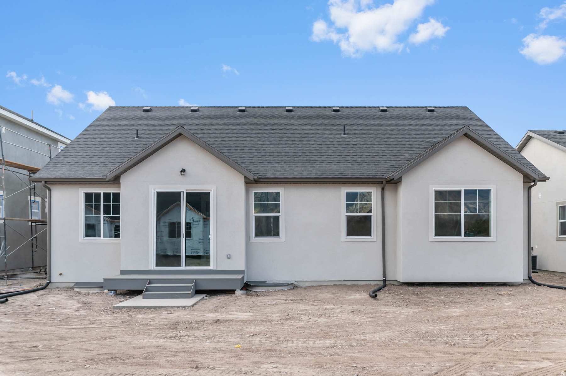 BROADVIEW SHORES 828 - Residential