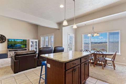 Tiny photo for 979 W WILLOW GREEN WAY, Farmington, UT 84025 (MLS # 2149082)