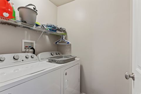 Tiny photo for 979 W WILLOW GREEN WAY, Farmington, UT 84025 (MLS # 2149082)