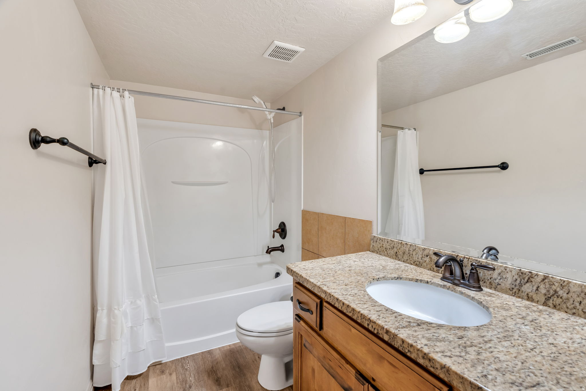 INDEPENDENCE AVE - Residential