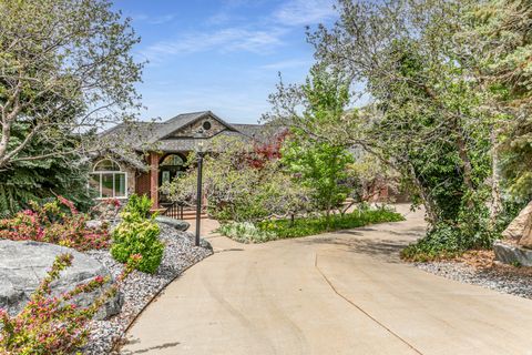 Tiny photo for 3237 TWIN PEAKS DR, Layton, UT 84040 (MLS # 2158373)