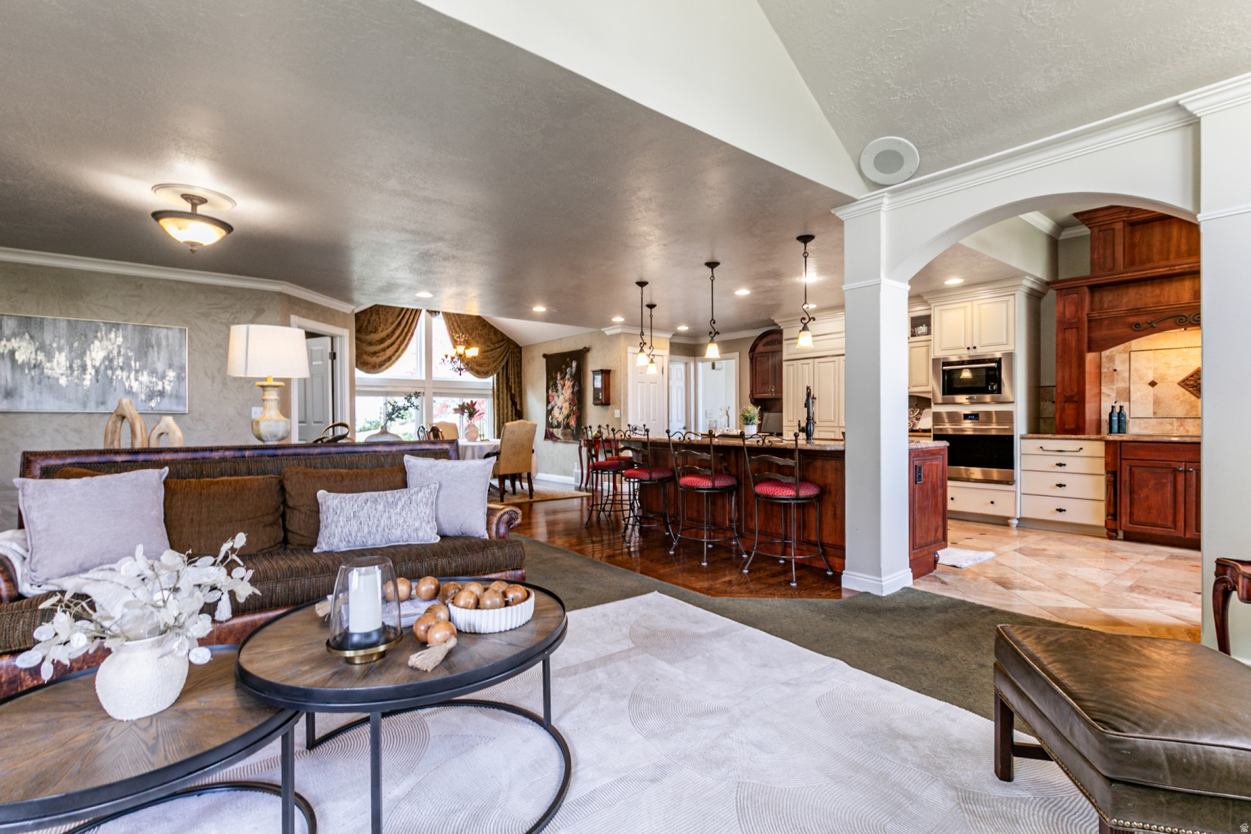 TWIN PEAKS COVE - Residential