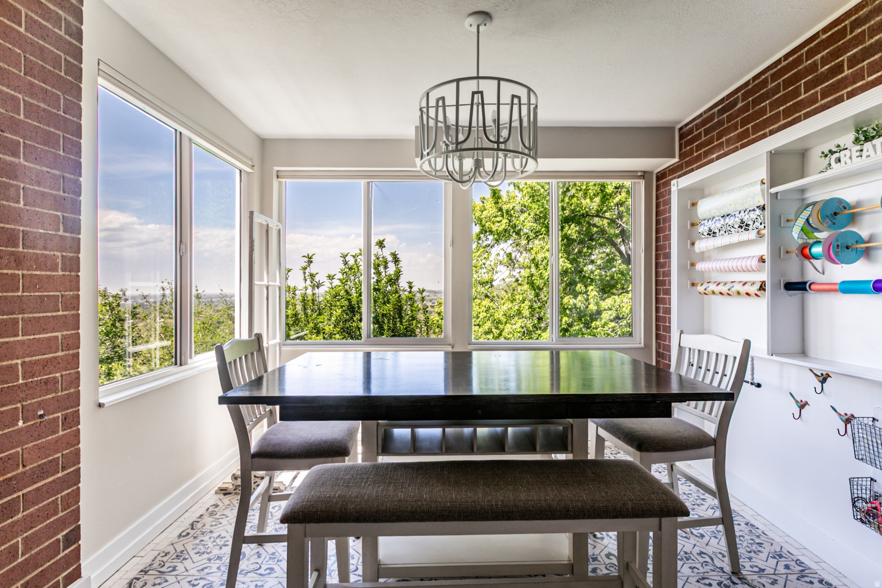 TWIN PEAKS COVE - Residential