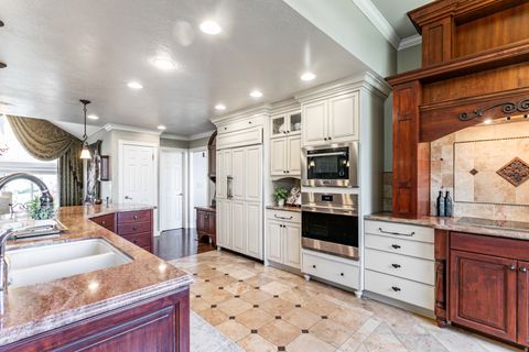 Tiny photo for 3237 TWIN PEAKS DR, Layton, UT 84040 (MLS # 2158373)