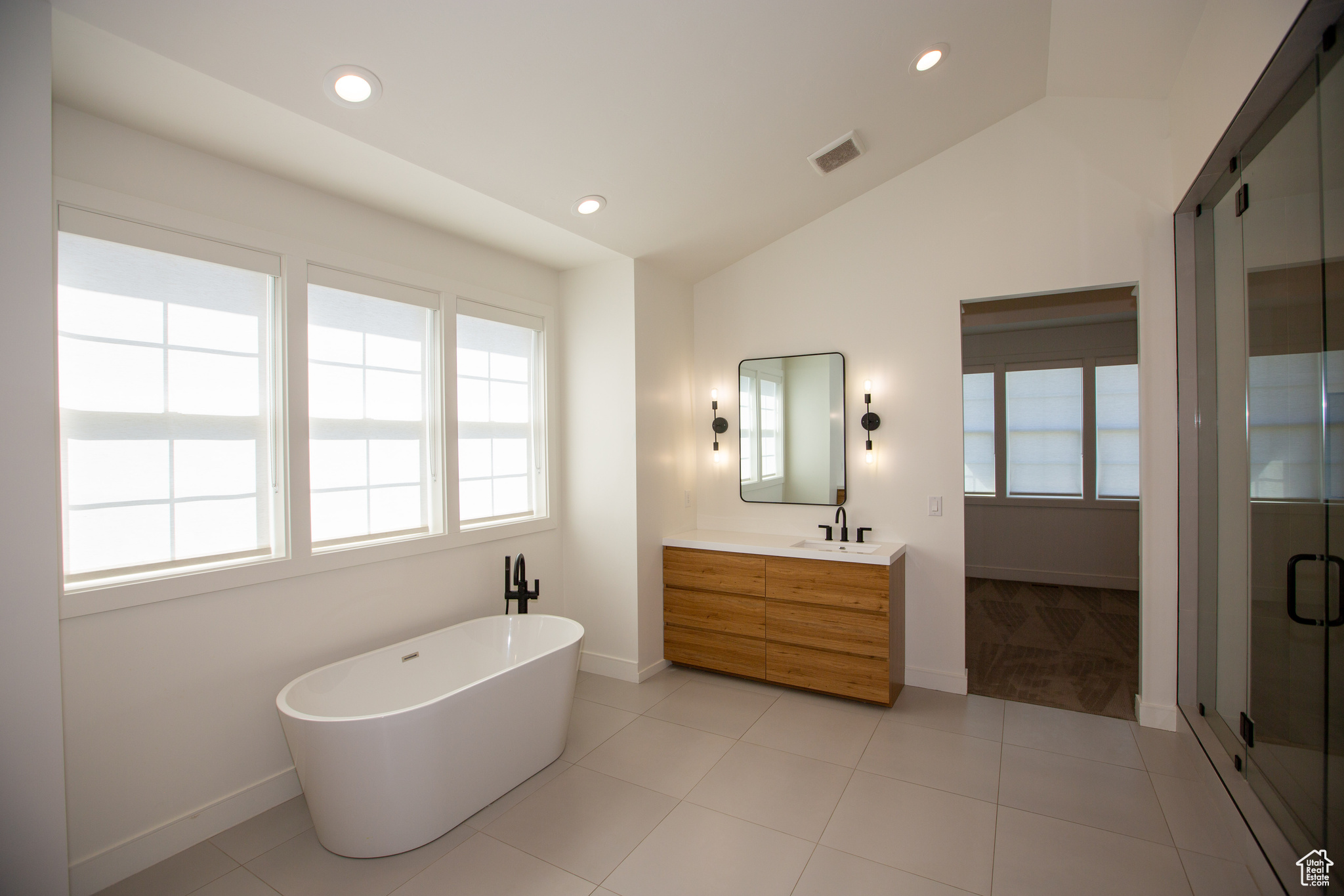 FARMINGTON RANCHES - Residential