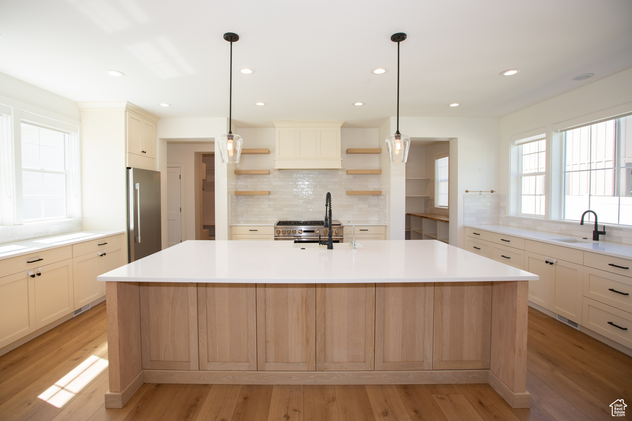 FARMINGTON RANCHES - Residential