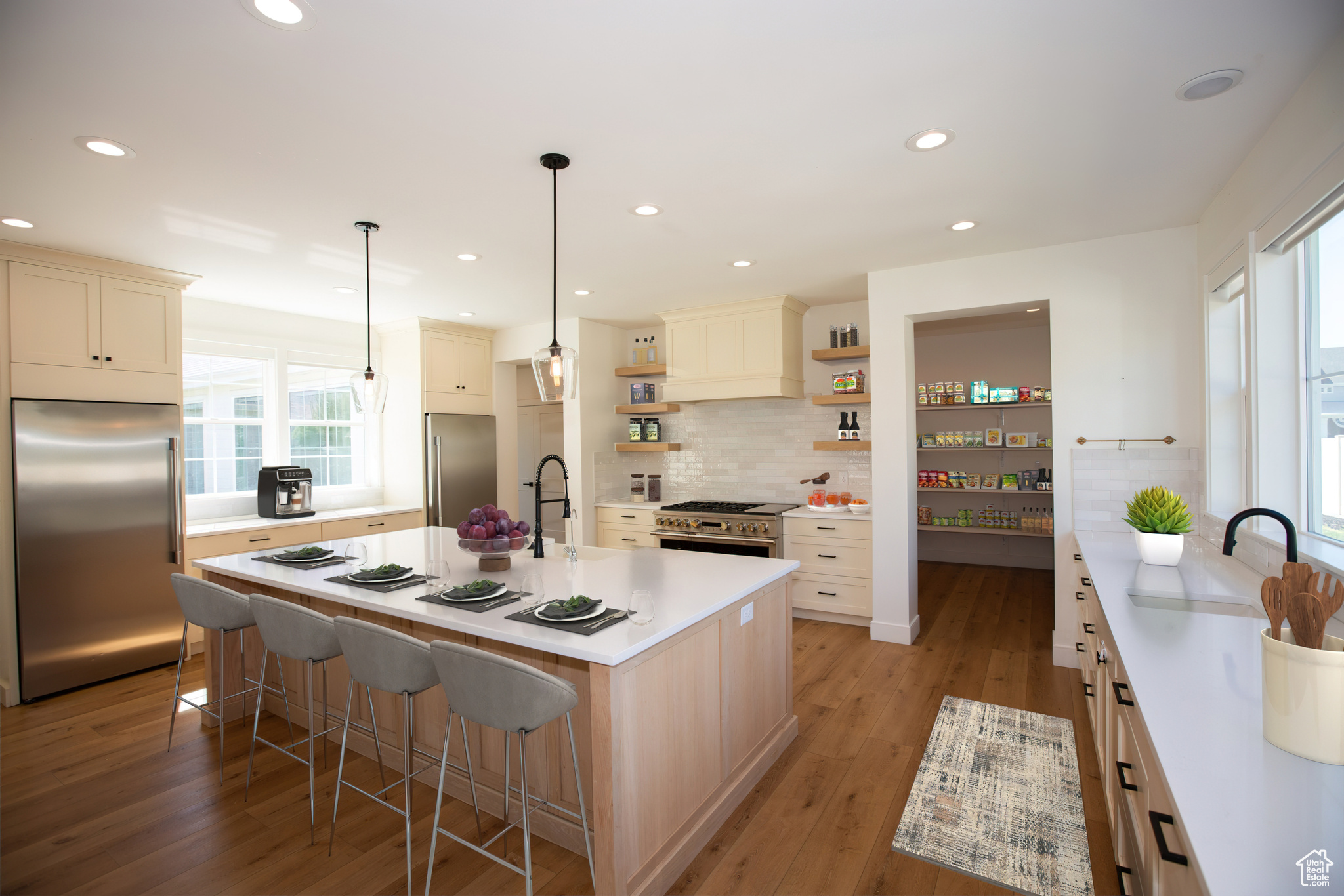 FARMINGTON RANCHES - Residential