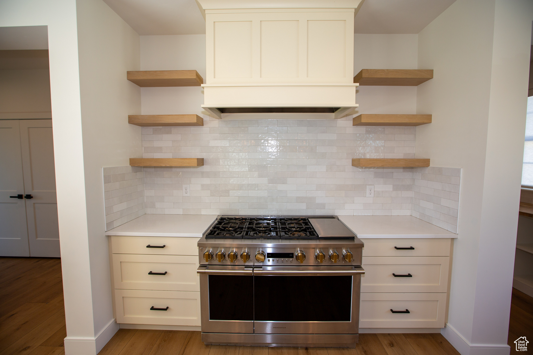 FARMINGTON RANCHES - Residential