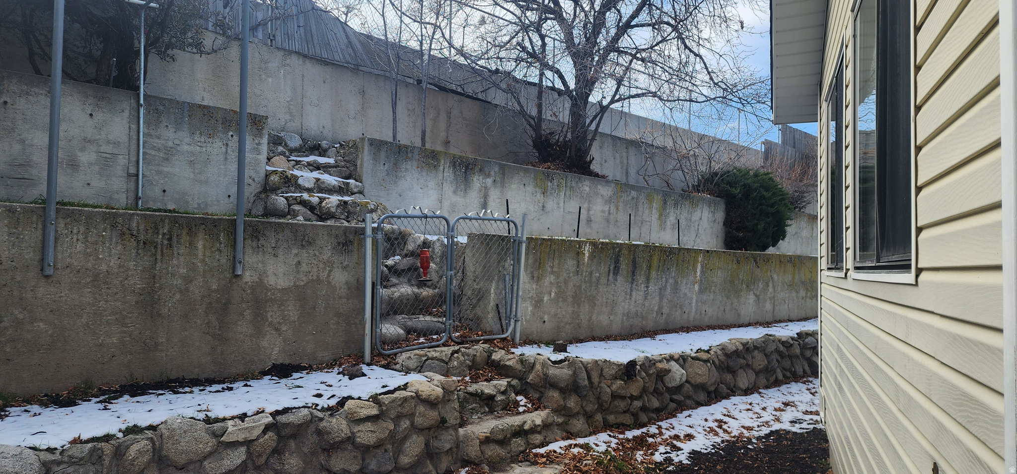 SANDY HILLS - Residential