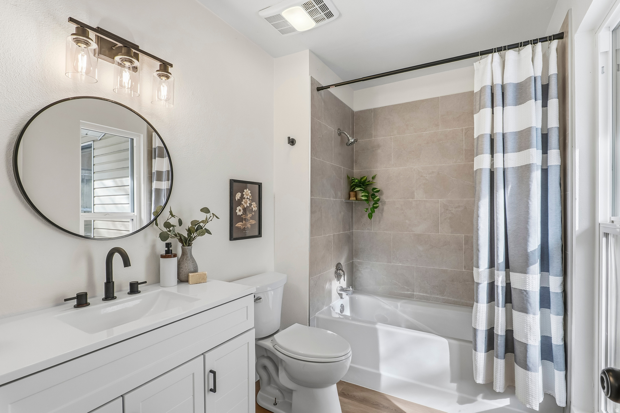 SANDY HILLS - Residential