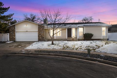 Photo of 1492 E SANDY DR, Sandy, UT 84093 (MLS # 2130835)