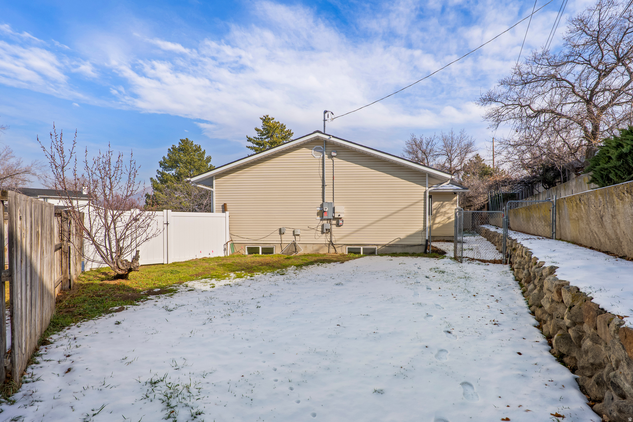 SANDY HILLS - Residential