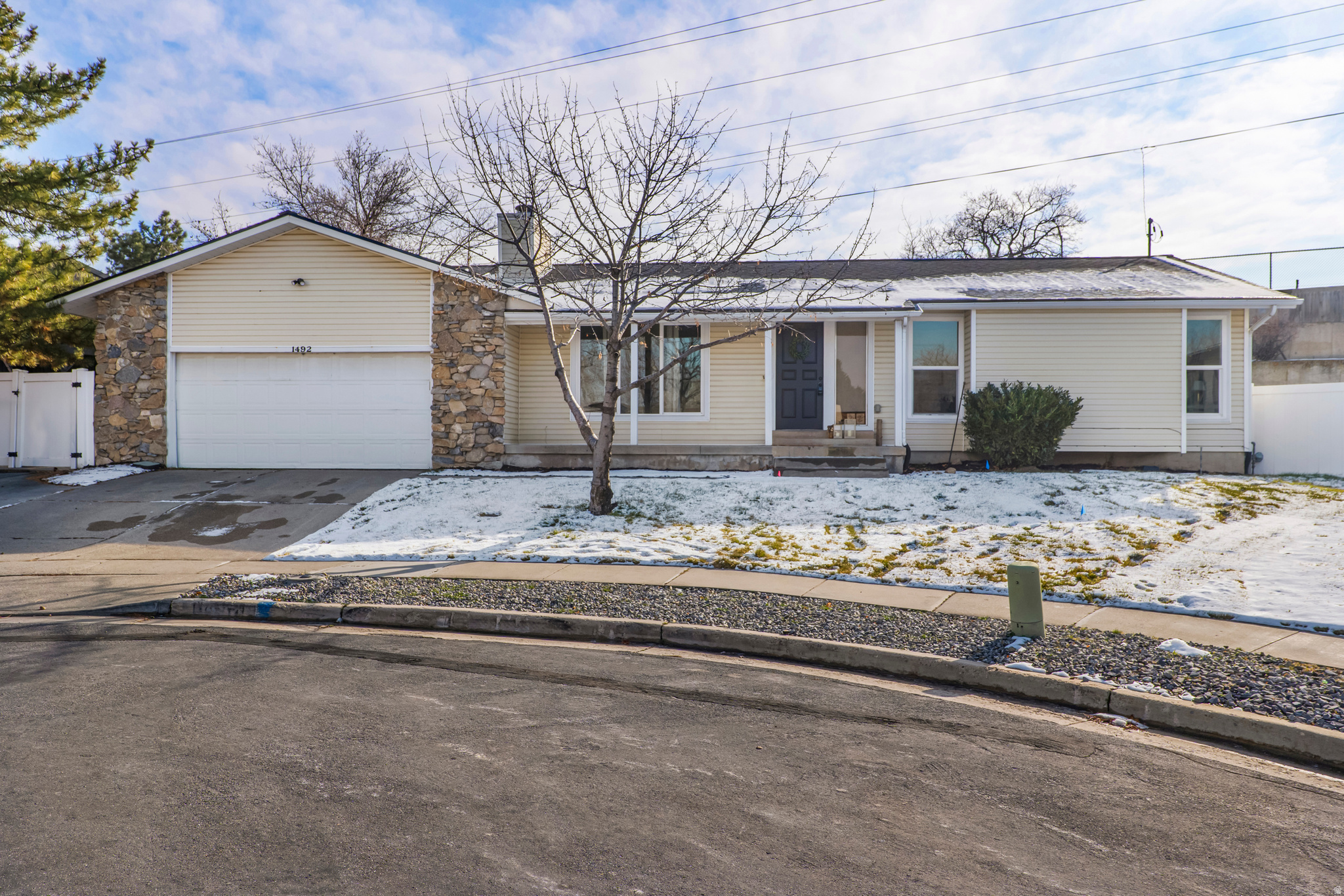 SANDY HILLS - Residential