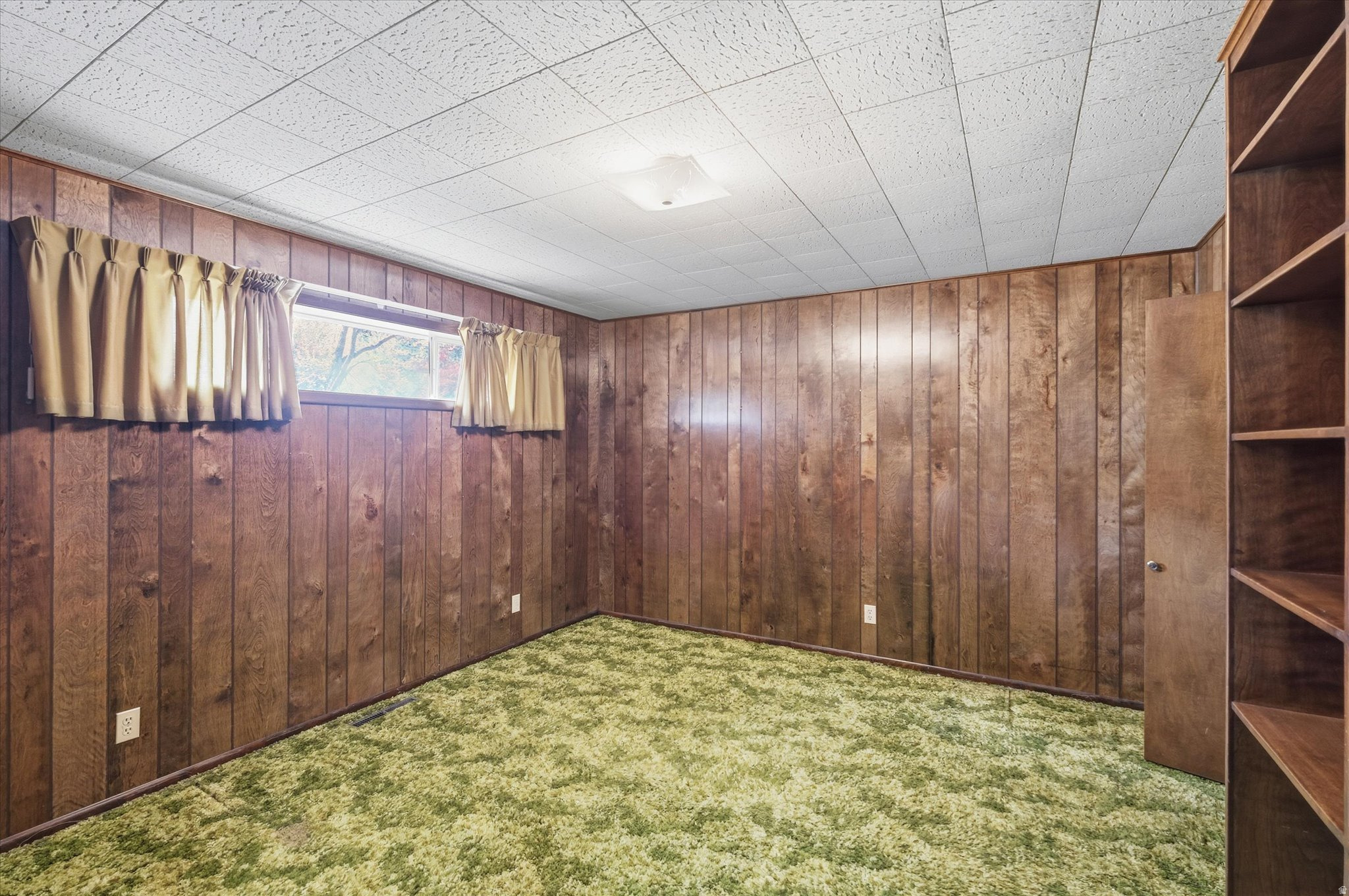 LOGAN LUNDSTROM PARK - Residential