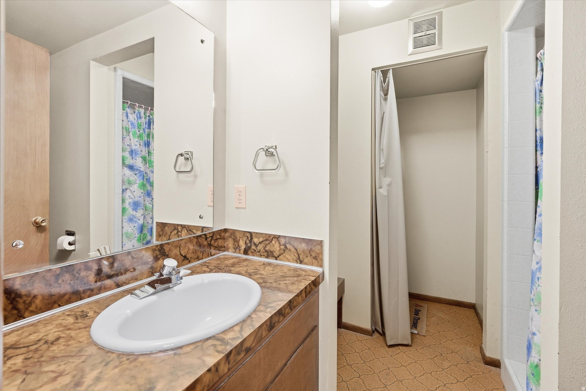 LOGAN LUNDSTROM PARK - Residential