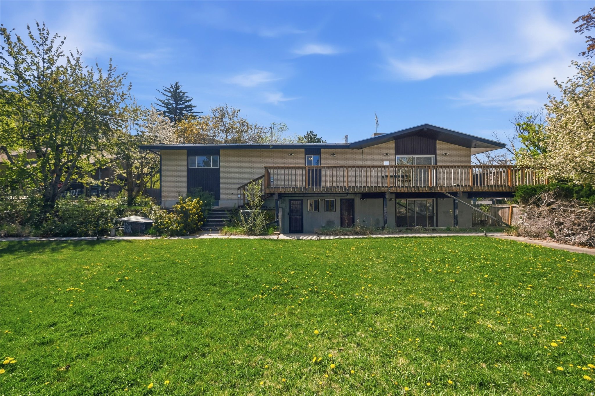 LOGAN LUNDSTROM PARK - Residential