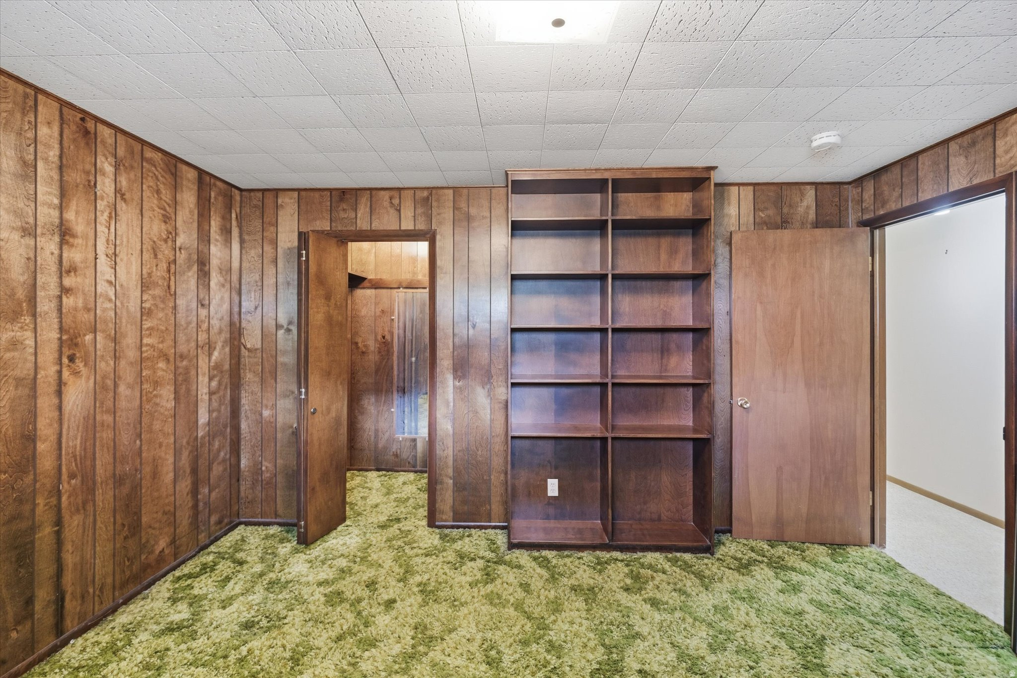 LOGAN LUNDSTROM PARK - Residential