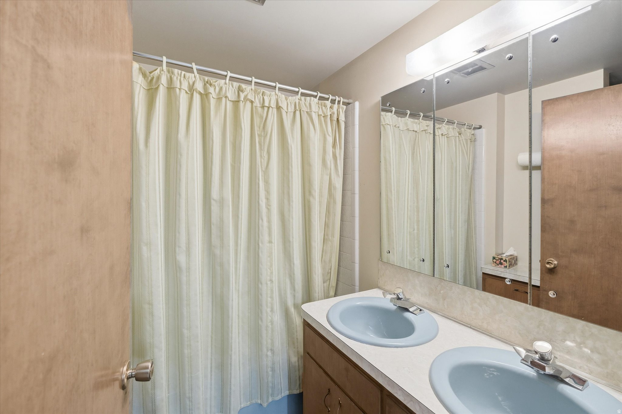 LOGAN LUNDSTROM PARK - Residential