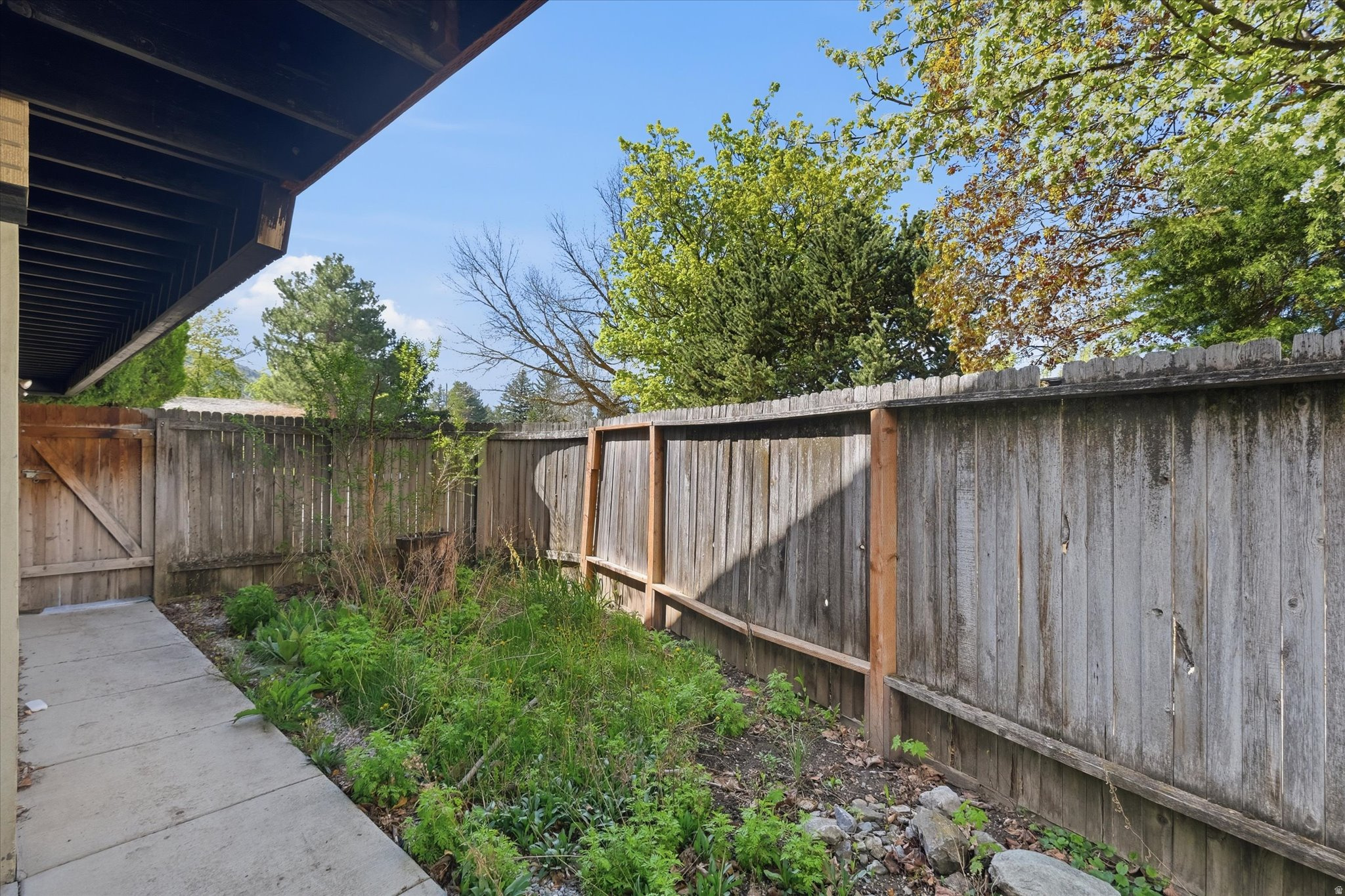 LOGAN LUNDSTROM PARK - Residential