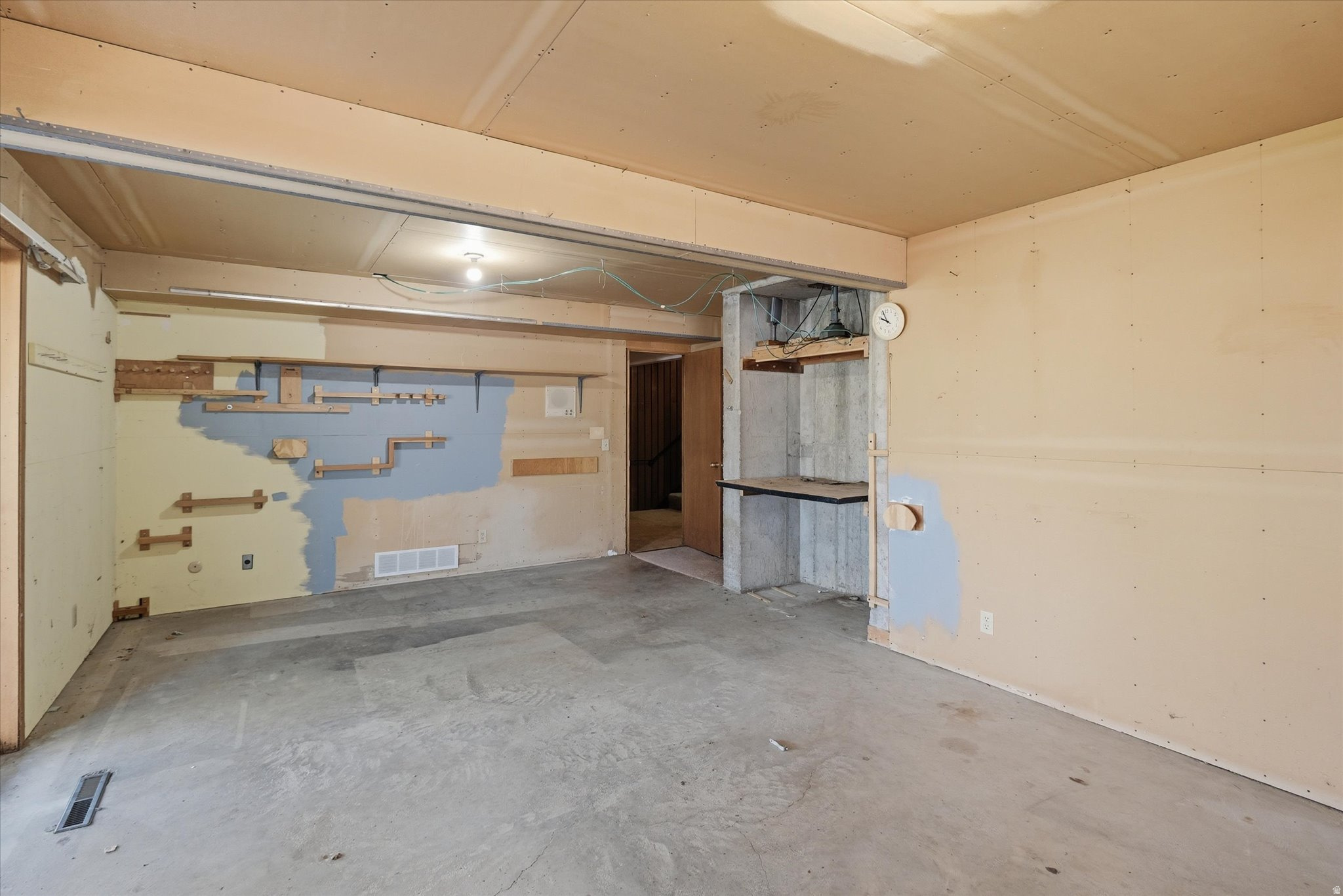 LOGAN LUNDSTROM PARK - Residential