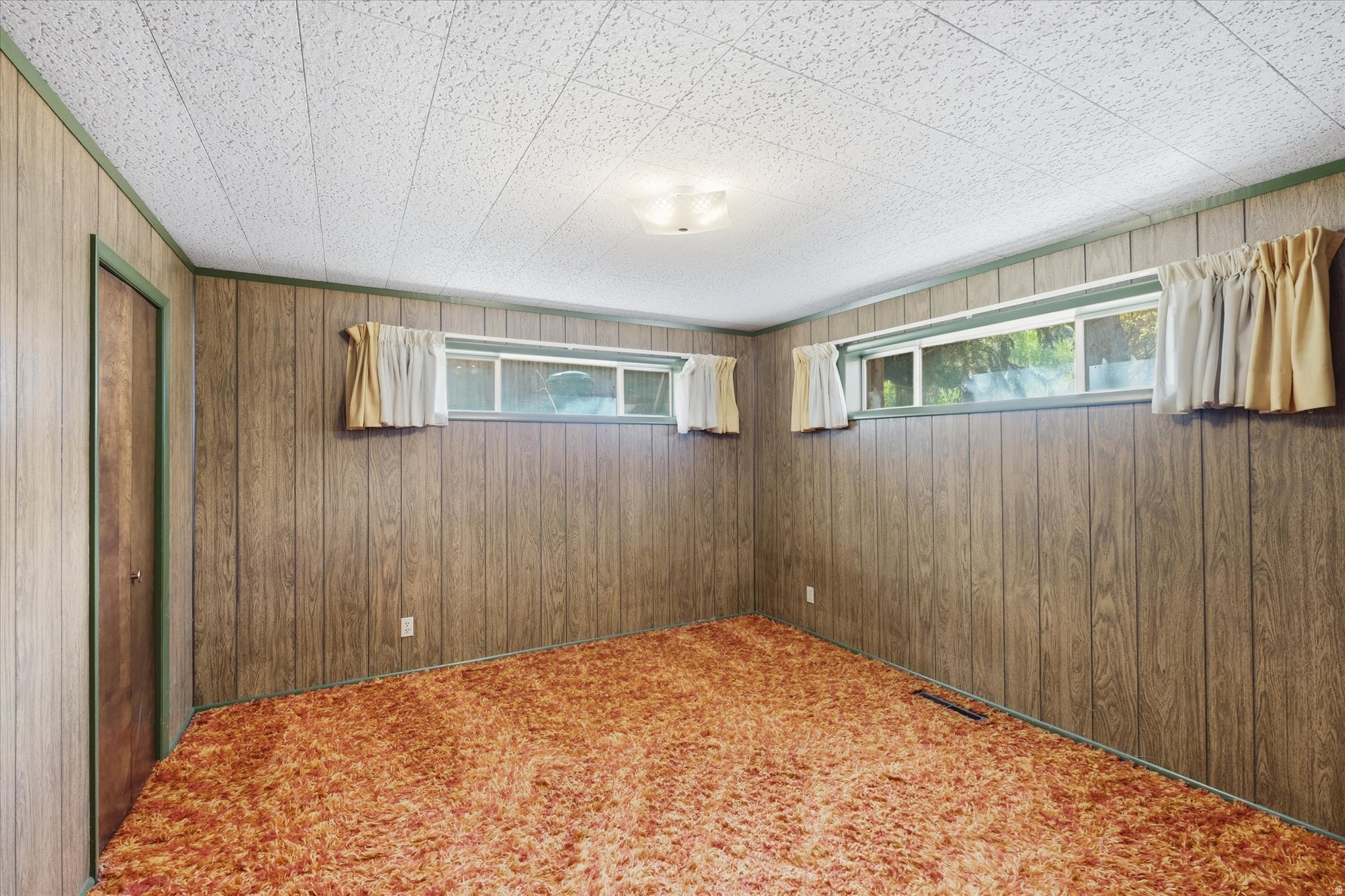 LOGAN LUNDSTROM PARK - Residential