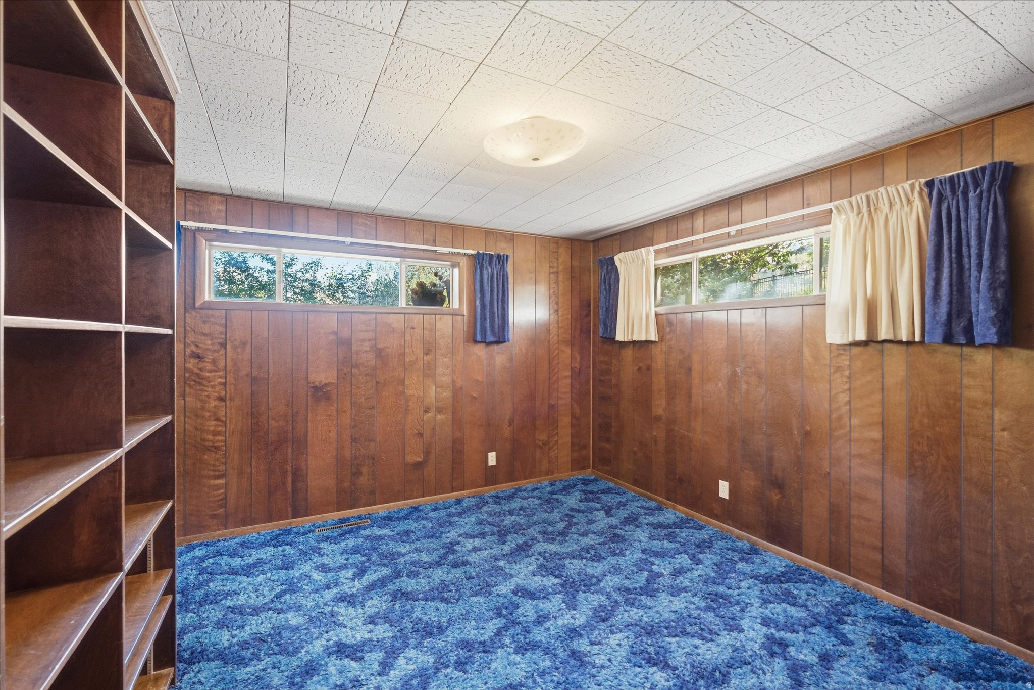 LOGAN LUNDSTROM PARK - Residential