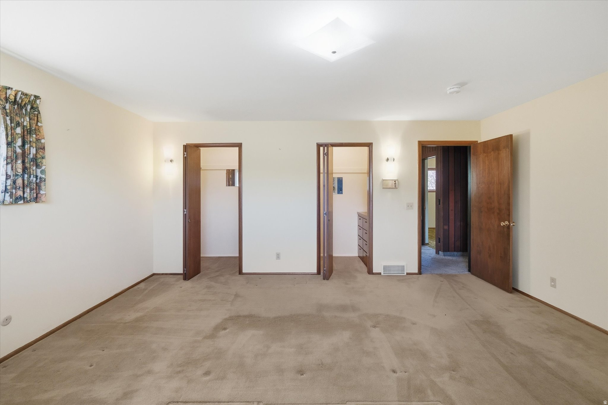 LOGAN LUNDSTROM PARK - Residential