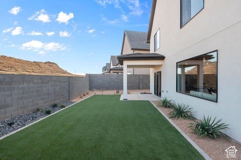 Tiny photo for 1601 S SINAWAVA DR #4167, Washington, UT 84780 (MLS # 2190358)