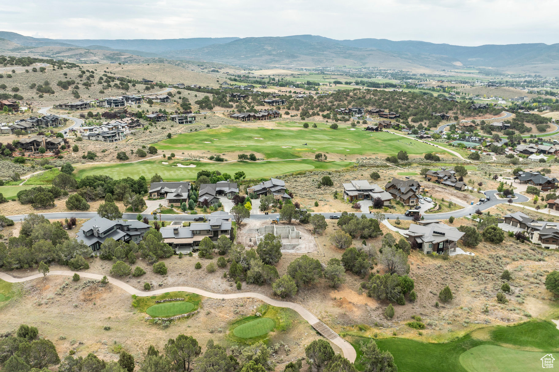 RED LEDGES - Residential