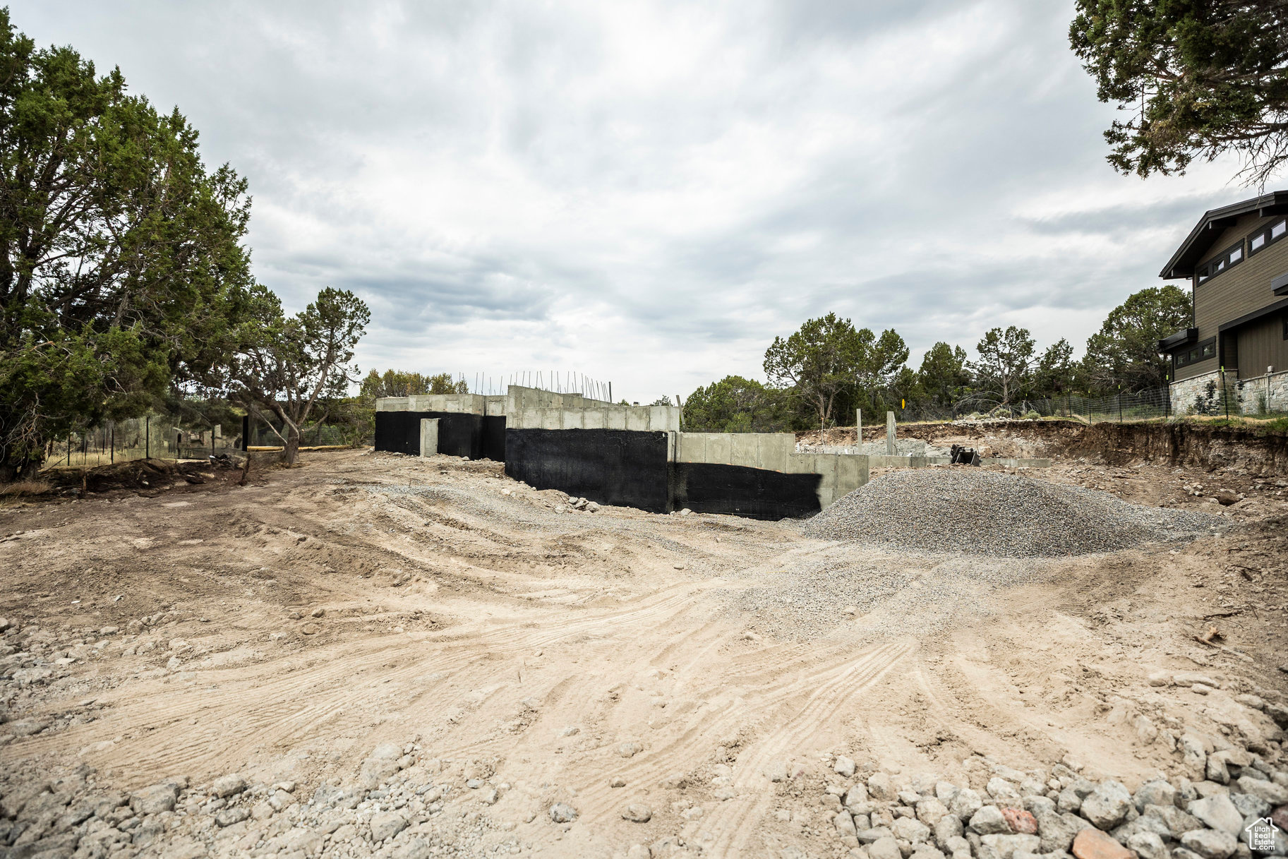 RED LEDGES - Residential