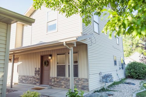 Townhouse For Sale - 390 S 440<br/> Preston, ID 83263
