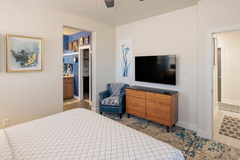 Tiny photo for 347 N PUERTA DR, Washington, UT 84780 (MLS # 2136605)