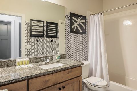 Tiny photo for 347 N PUERTA DR, Washington, UT 84780 (MLS # 2136605)