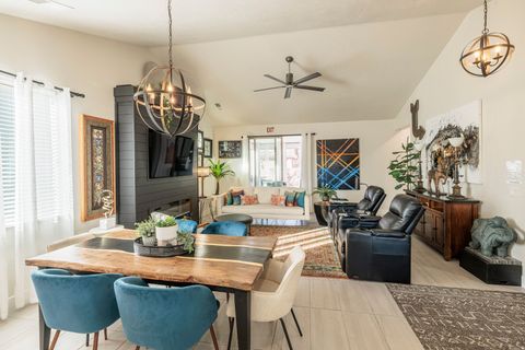 Tiny photo for 347 N PUERTA DR, Washington, UT 84780 (MLS # 2136605)