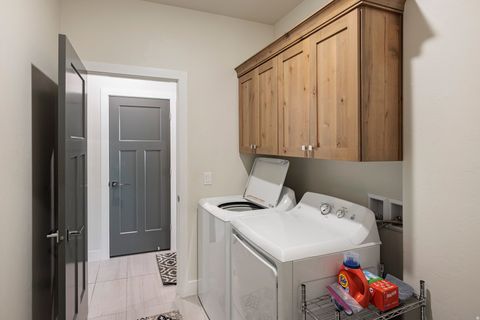 Tiny photo for 347 N PUERTA DR, Washington, UT 84780 (MLS # 2136605)