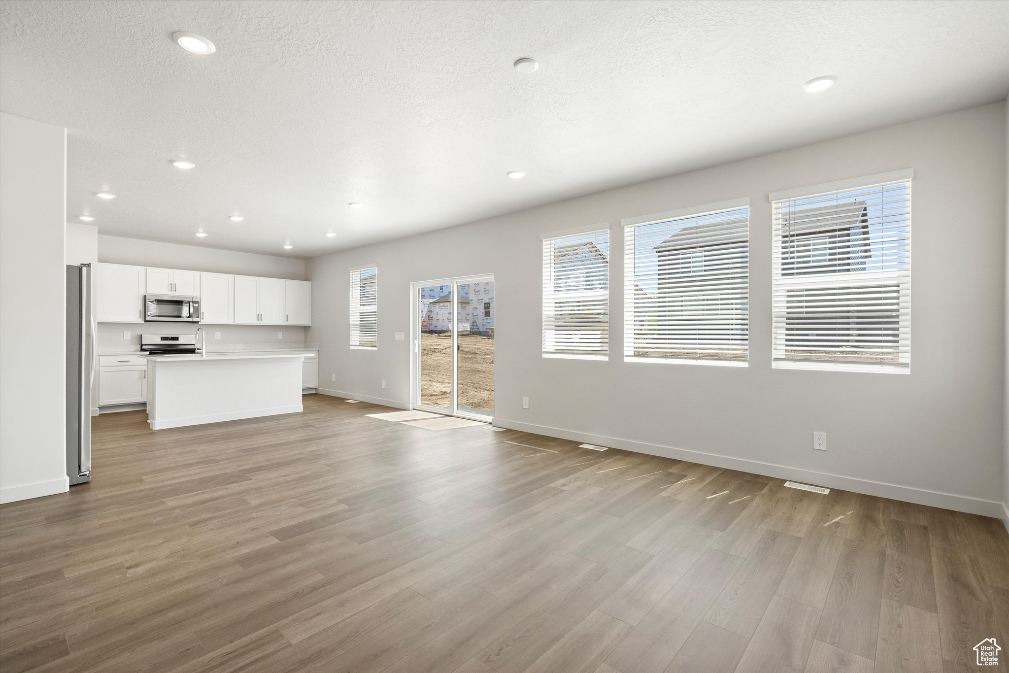 VISTA MEADOWS - Residential