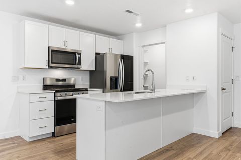 Tiny photo for 3302 E ELKHORN LN, Washington, UT 84780 (MLS # 2136642)