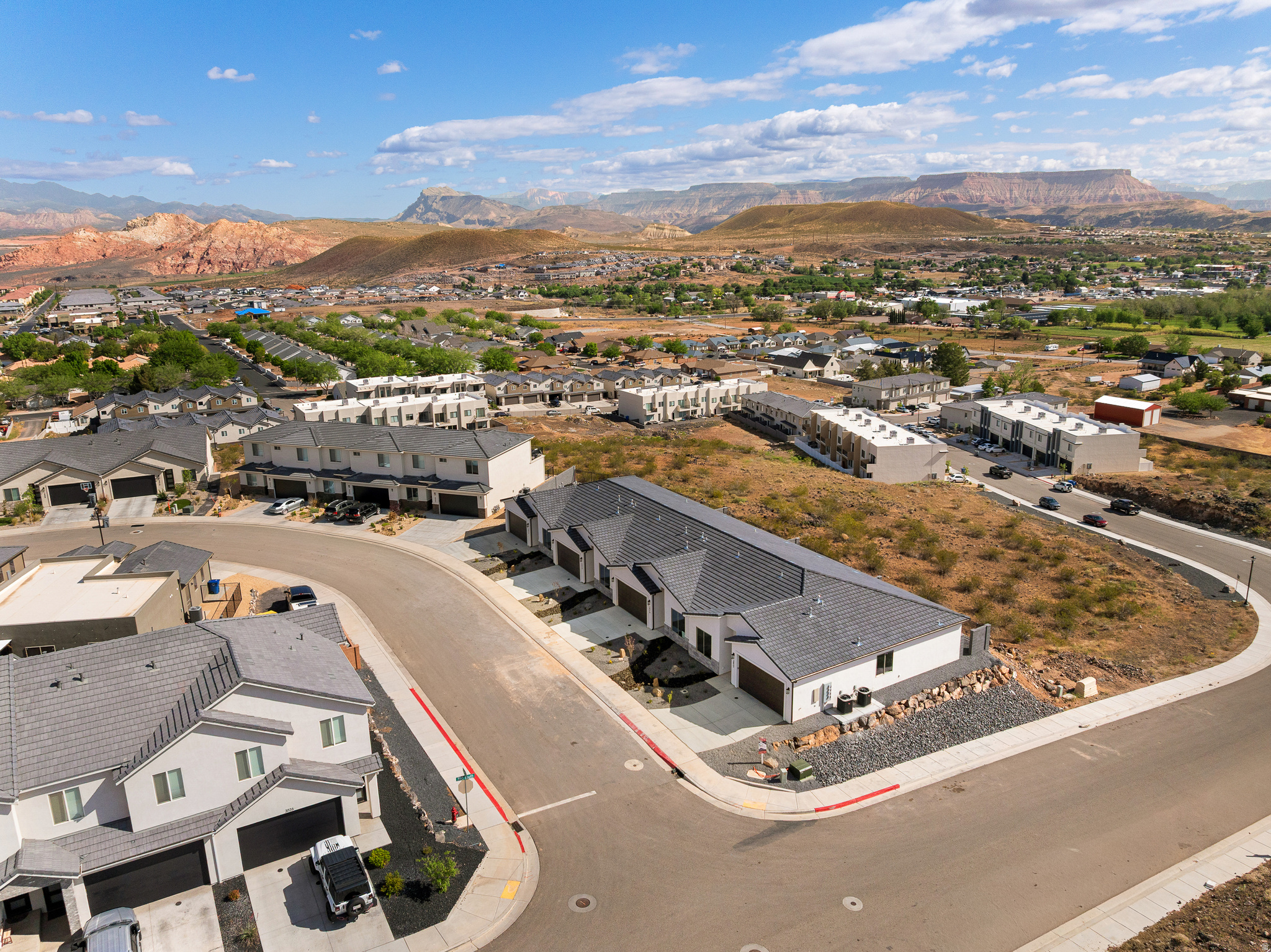 HURRICANE VIEWS - Residential Income