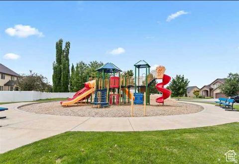 Tiny photo for 1846 W 2280 S, Woods Cross, UT 84087 (MLS # 2134505)