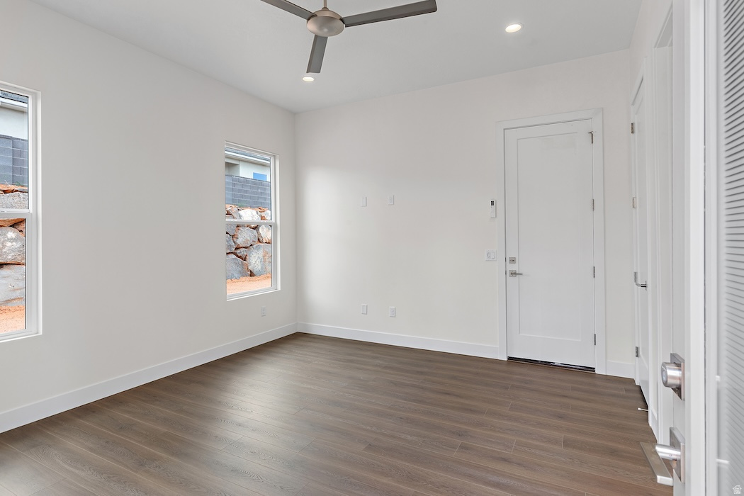 SAND HOLLOW VILLAGE - Residential