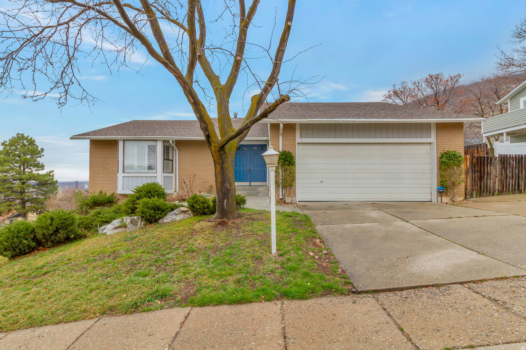 CONTINENTAL ESTATES - Residential