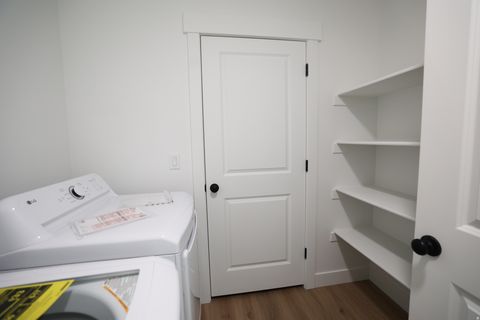 Tiny photo for 254 W 690 N, Smithfield, UT 84335 (MLS # 2139145)