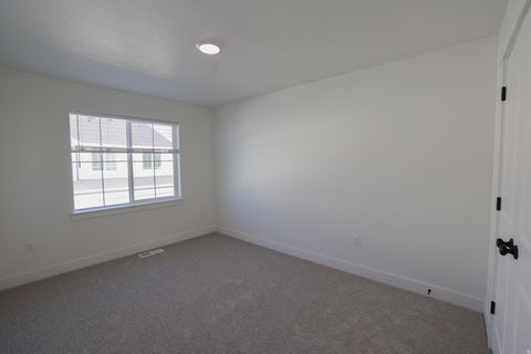 Tiny photo for 254 W 690 N, Smithfield, UT 84335 (MLS # 2139145)